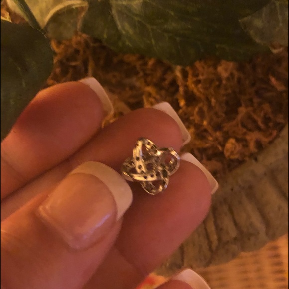 Sterling Sparkly**S925 Silver Love KNOT earrings - Picture 7 of 8